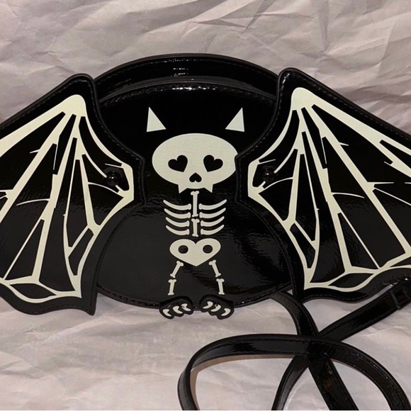Set of 2 ~ Betsey Johnson Glow In The Dark Cat Ghost & Bat purse ~ viral TikTok - Picture 5 of 8